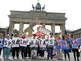 Foto: Christian von Polentz (Das Aktionsbündnis „Sprach-Kitas retten“ demonstrierte am 06.09.2022 in Berlin für die Erhaltung des Bundesprogramms Sprach-Kitas) 